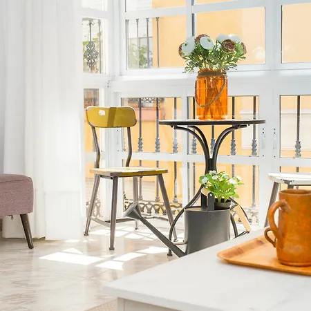 Spacious And Bright By La Recepcion *